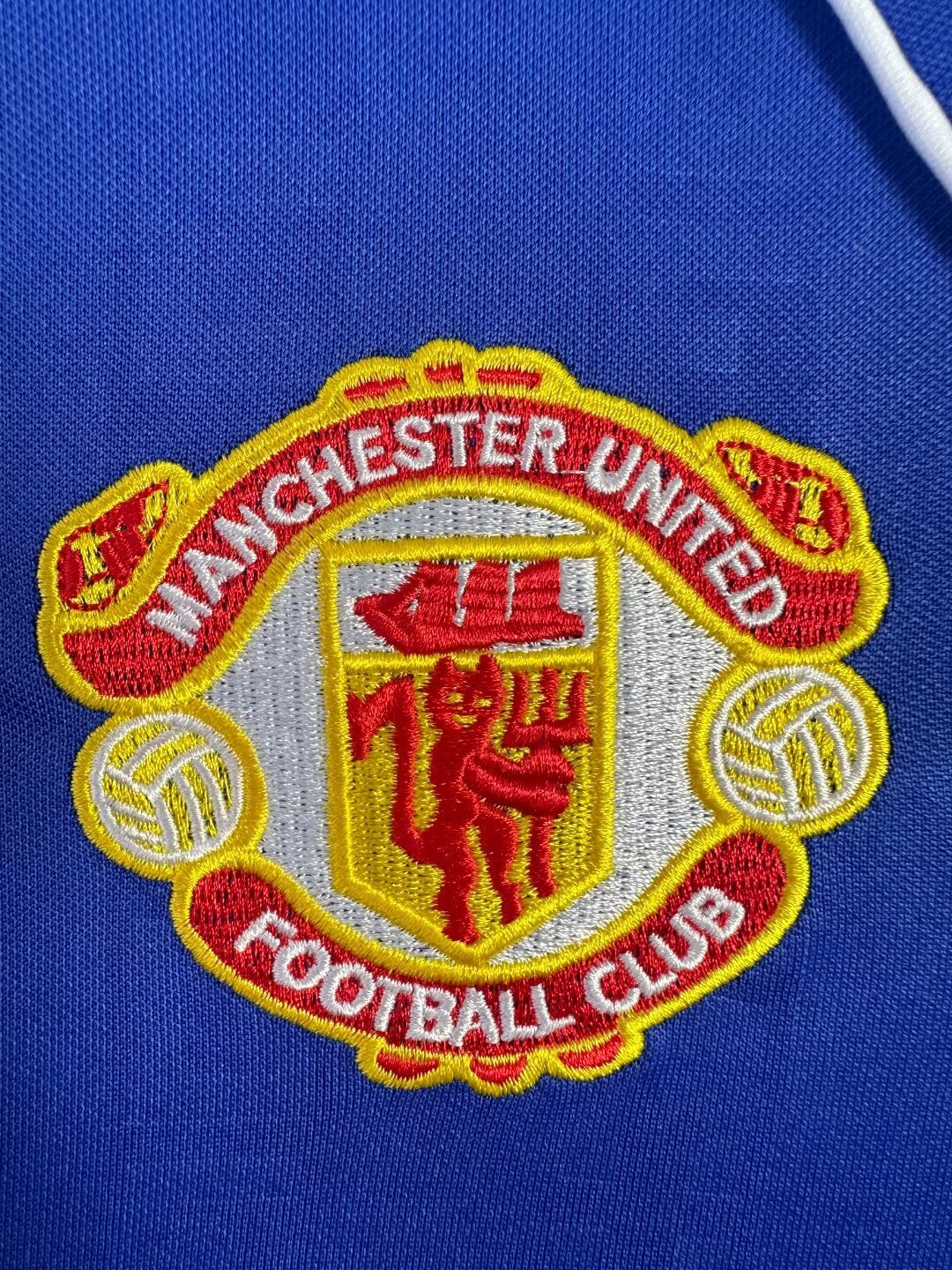 Manchester United 1986-88 Away Kit