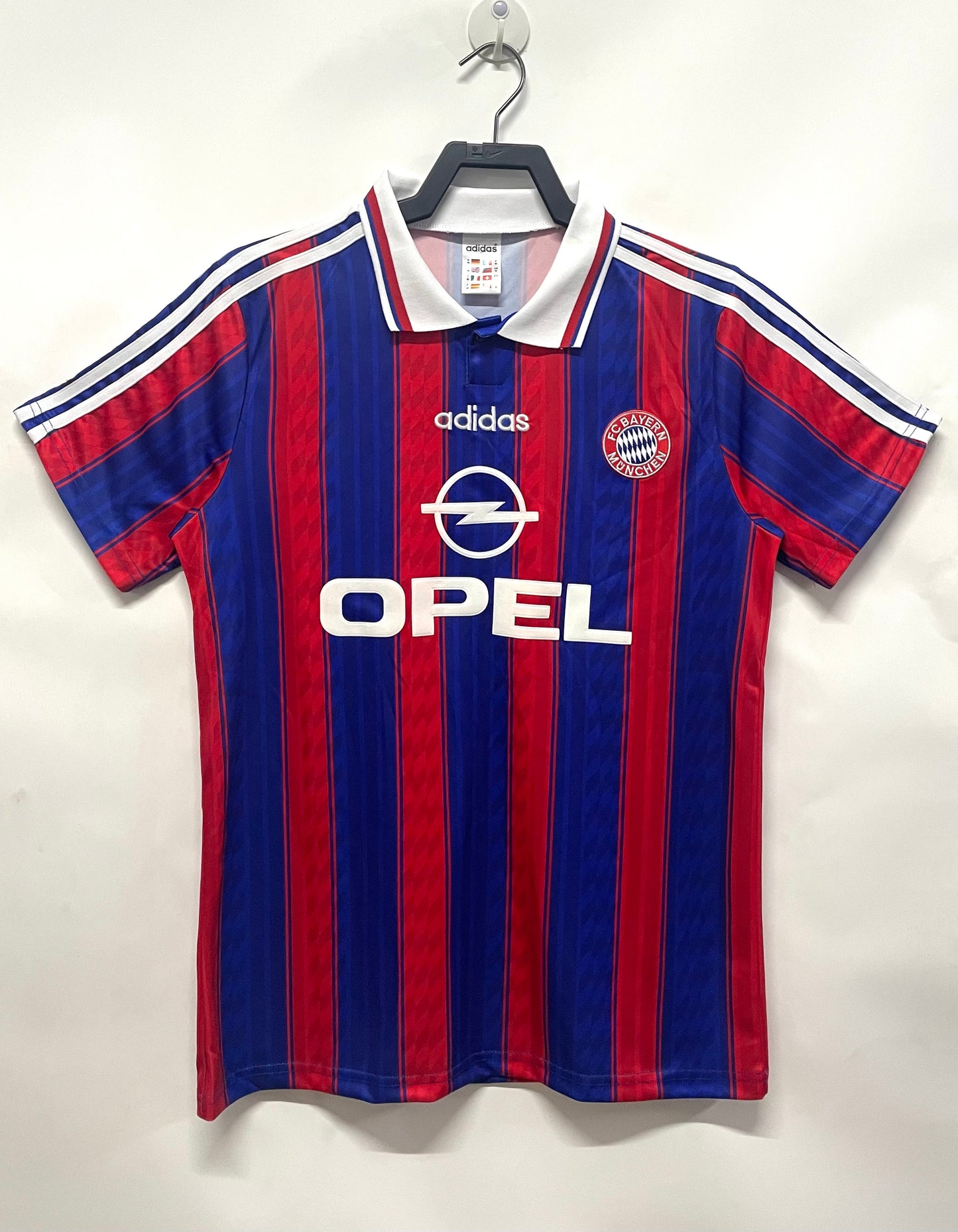 FC Bayern München 1995-97 Home Kit