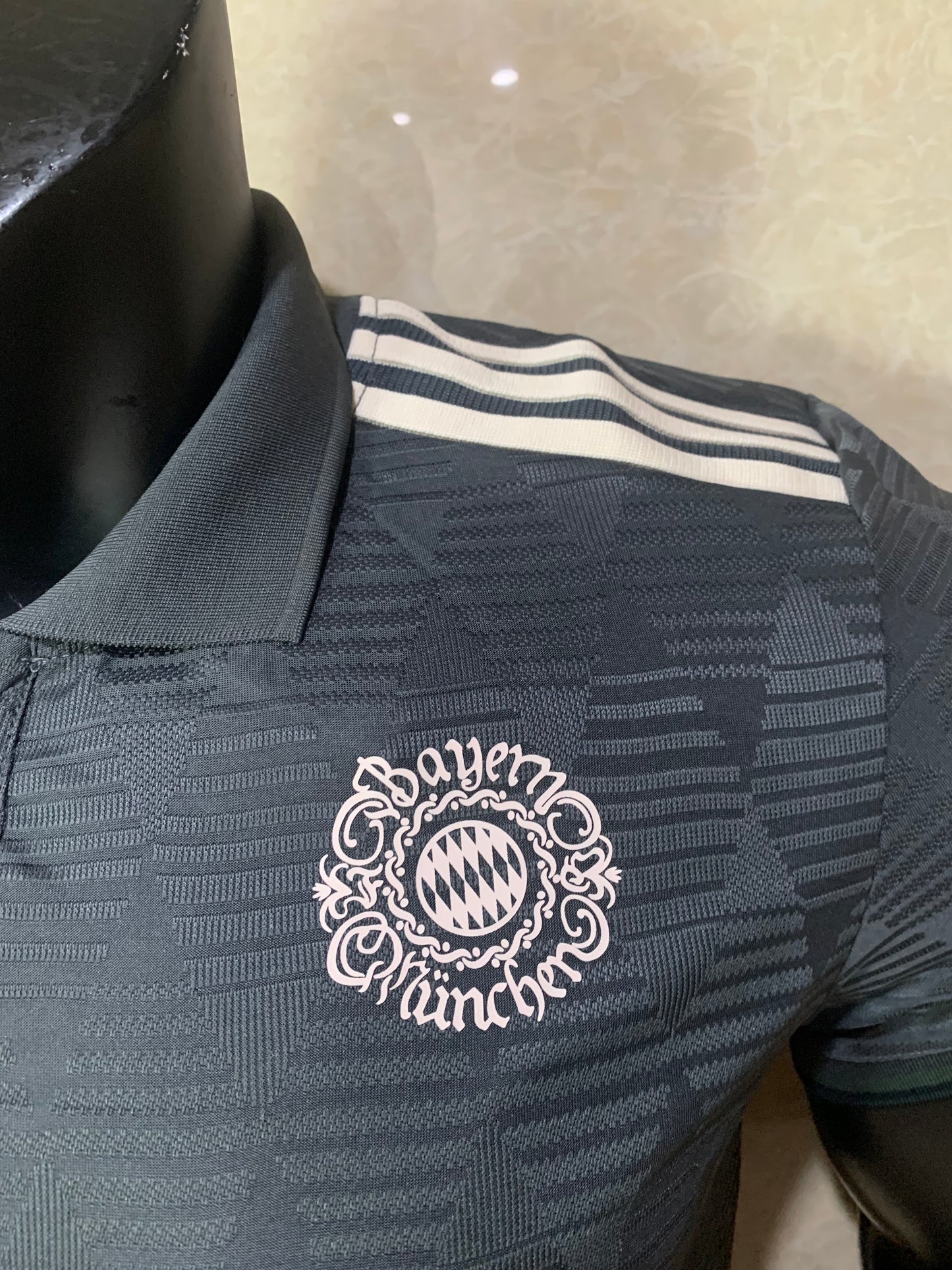 FC Bayern Munich 2024-25 Oktoberfest Kit