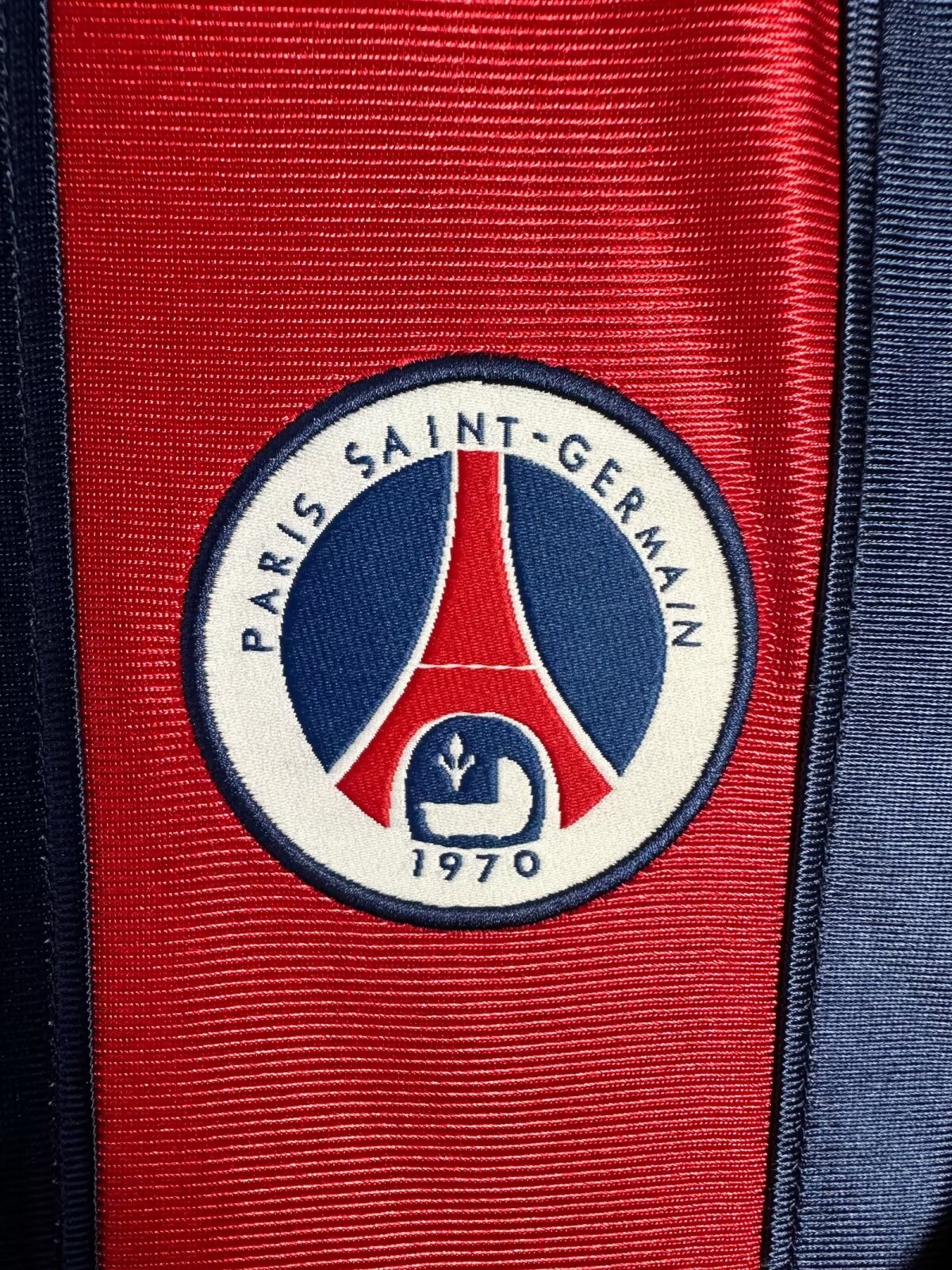 Paris Saint-Germain 2001-02 Home Kit