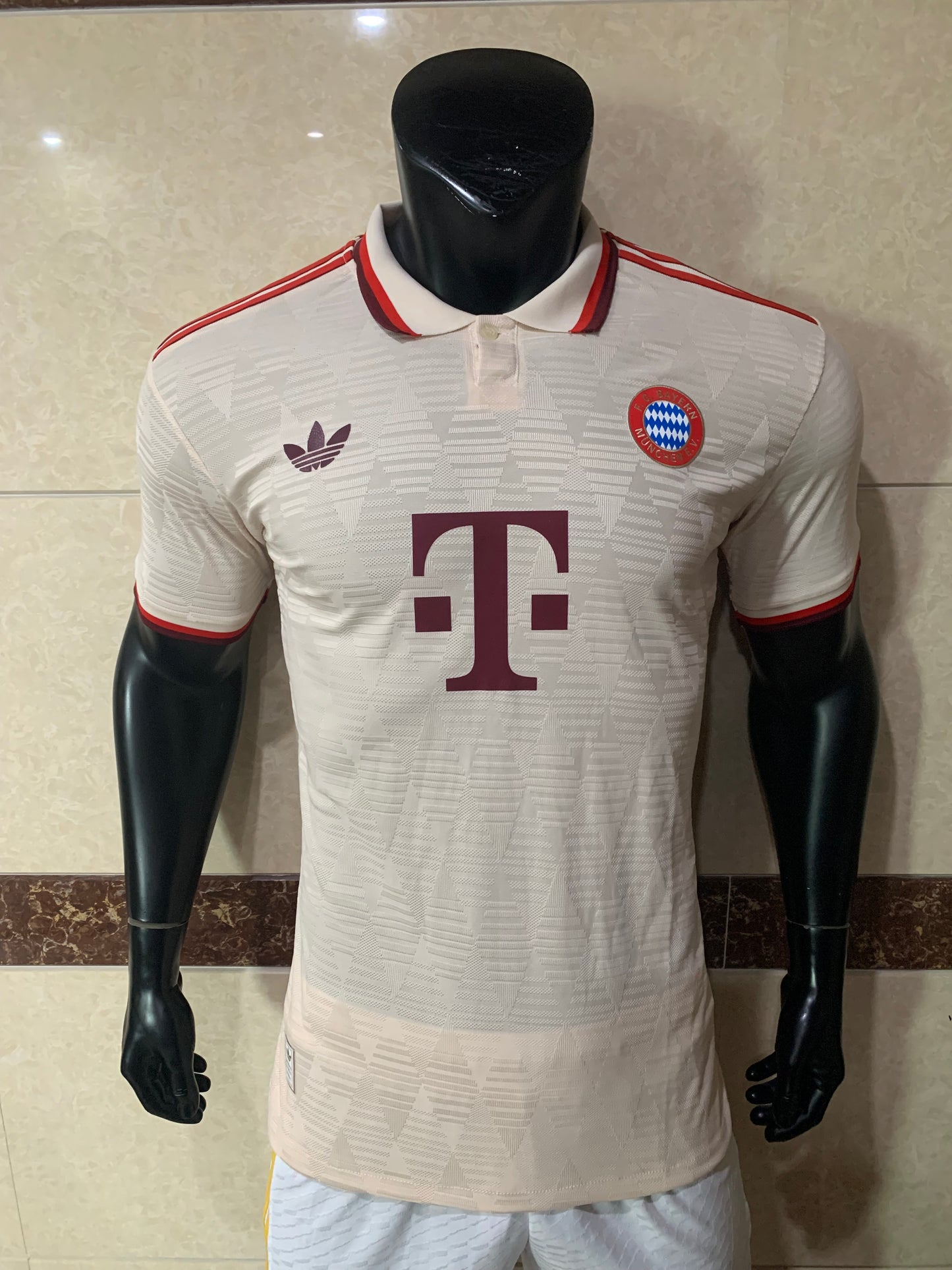 FC Bayern Munich 2024-25 Third Kit