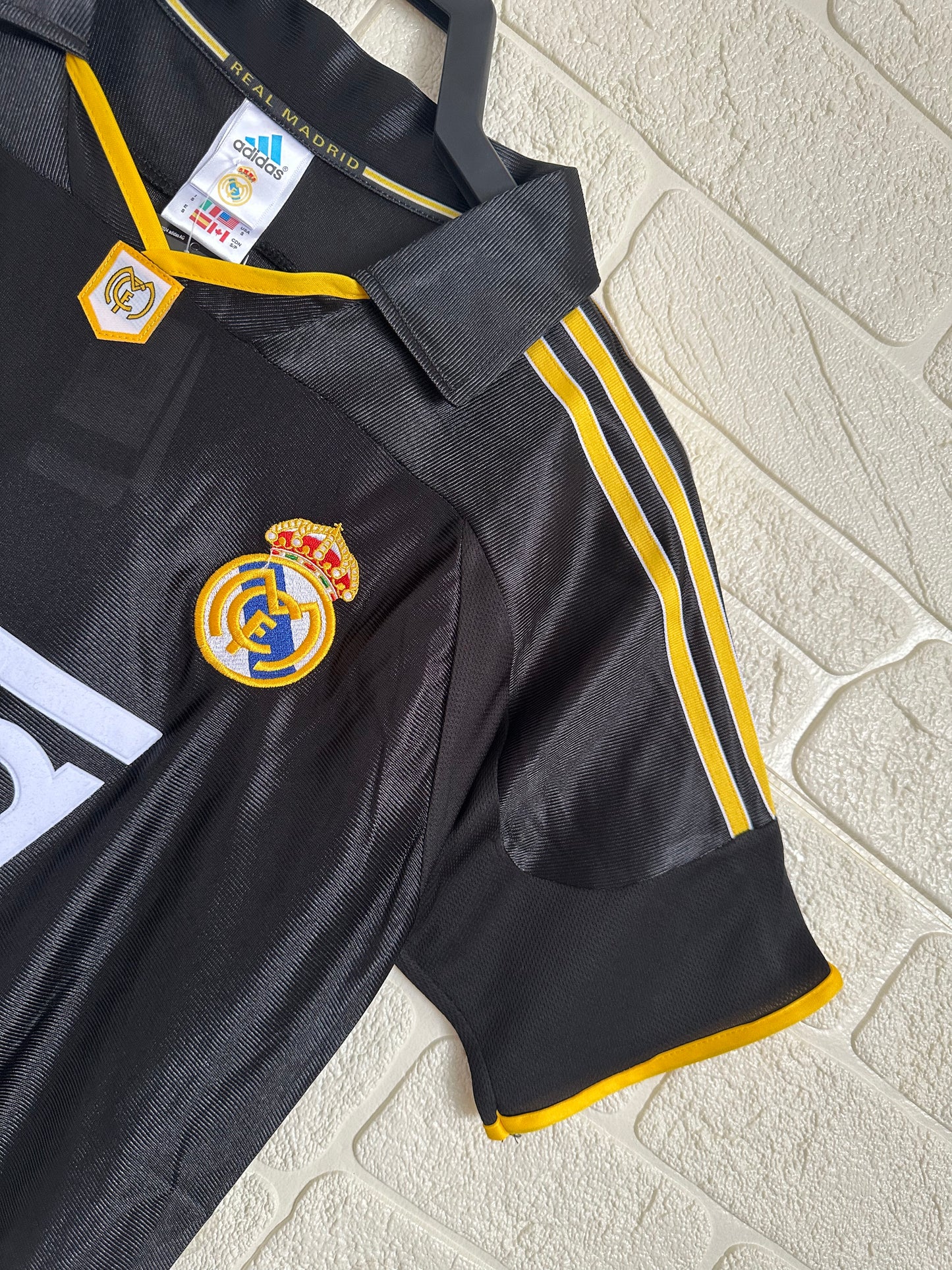 Real Madrid 99-01 Kit