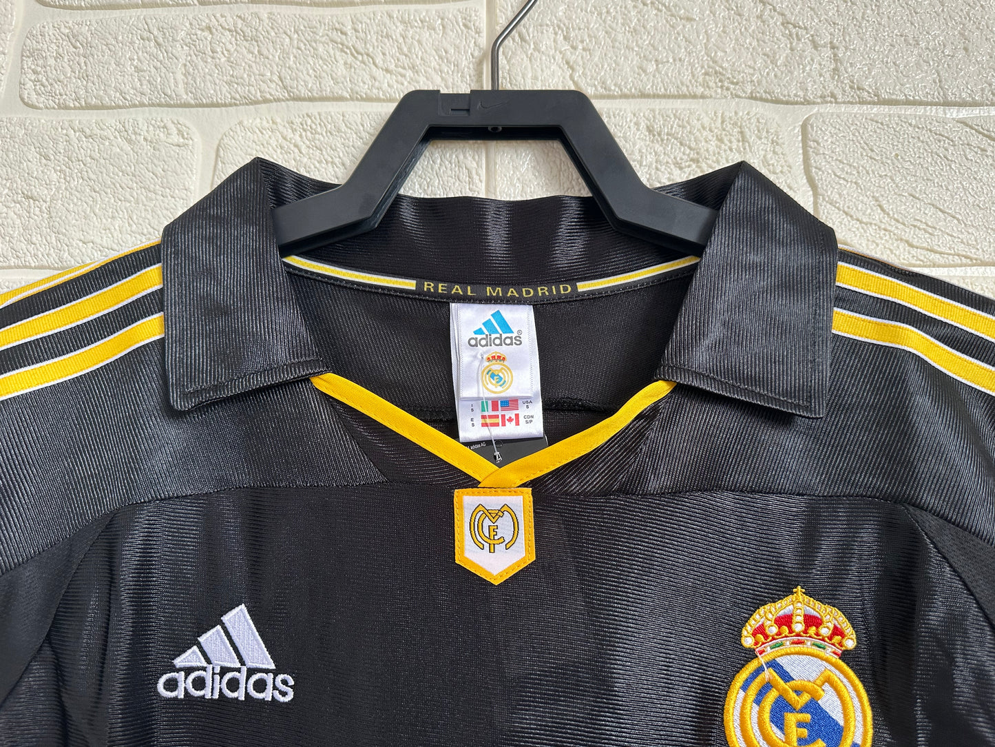 Real Madrid 99-01 Kit