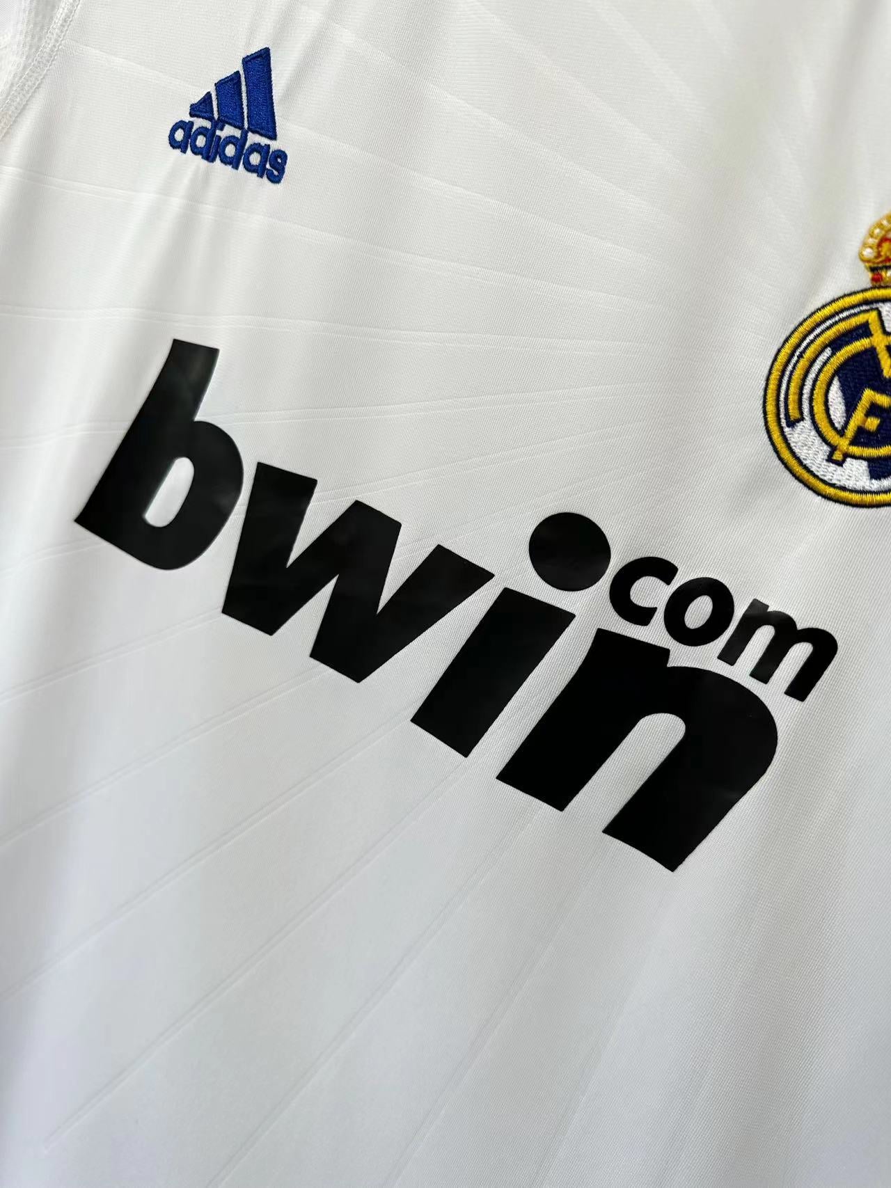 Real Madrid 2010-11 Home Kit